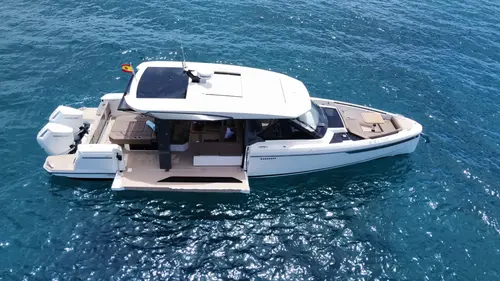NEW - Because Luxury Charter