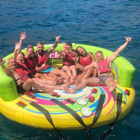 Powner-family-donut-afrikat